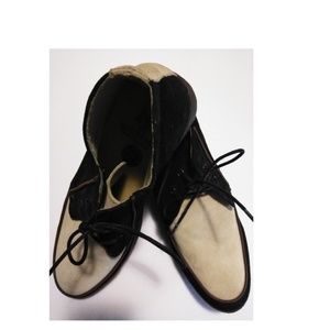 Nintheen  Fifty Eight Hush Poppies